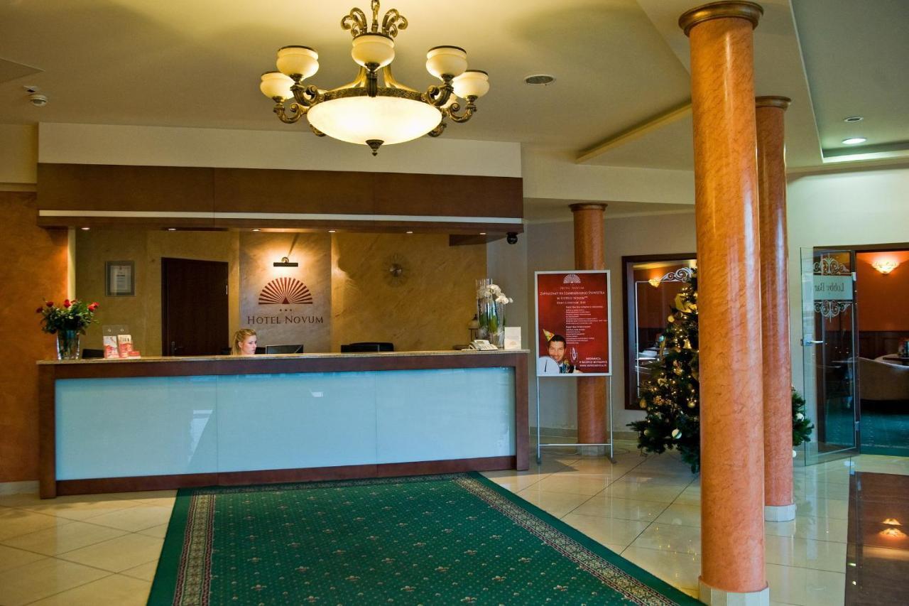 Hotel Novum & Spa ニエポウォミツェ エクステリア 写真